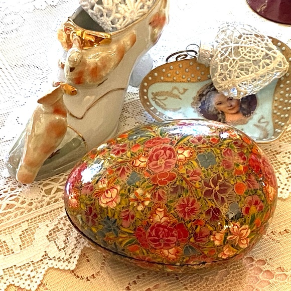 Kasmiri “Easter” Egg Handmade 5” Gold/Beautiful Colors One-of-A-Kind All Season - Picture 8 of 10